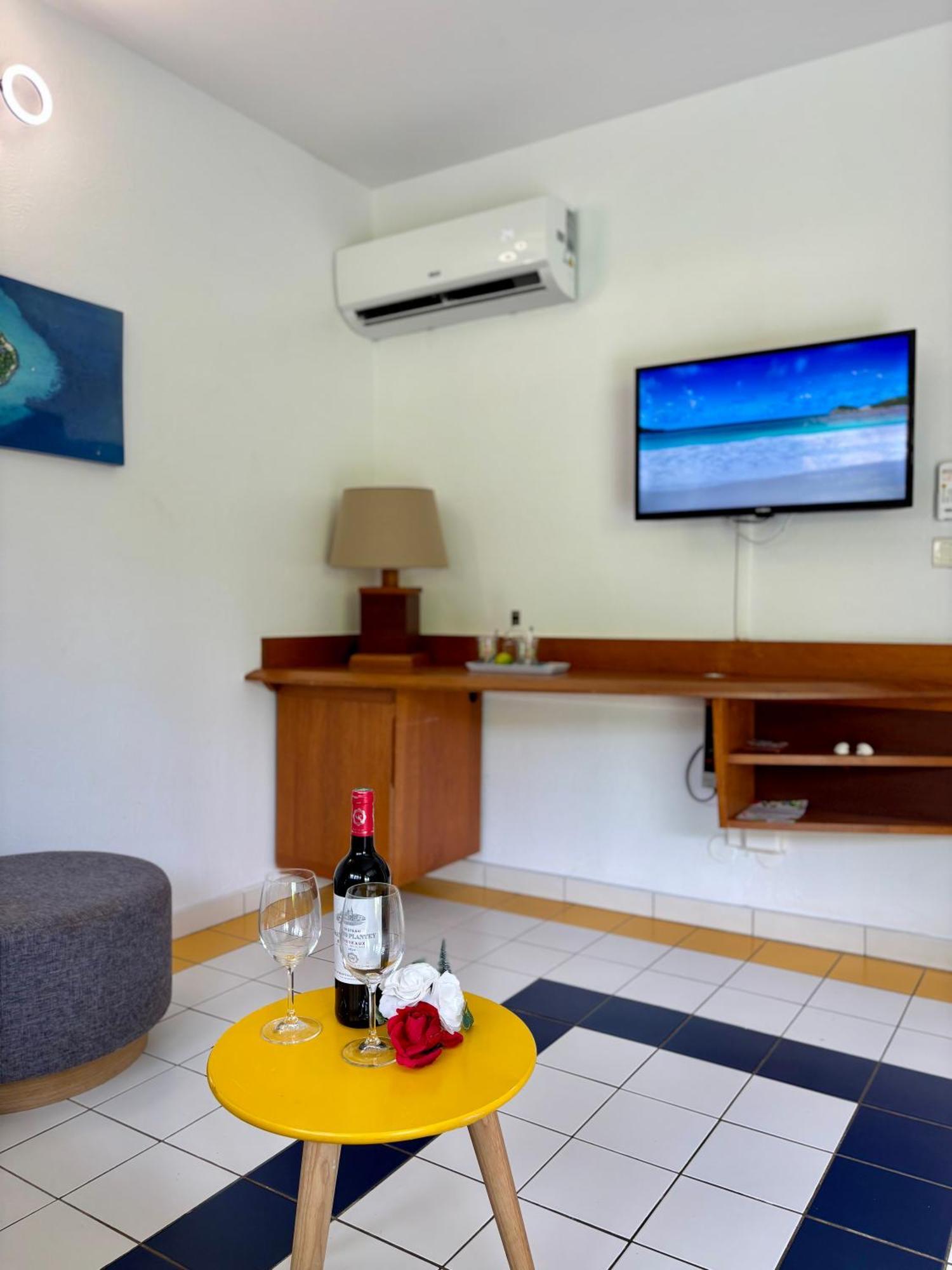 La Ruche De Maia - Blue Dream Beach - Piscine - Jardin - Plage Grand-Bourg  外观 照片