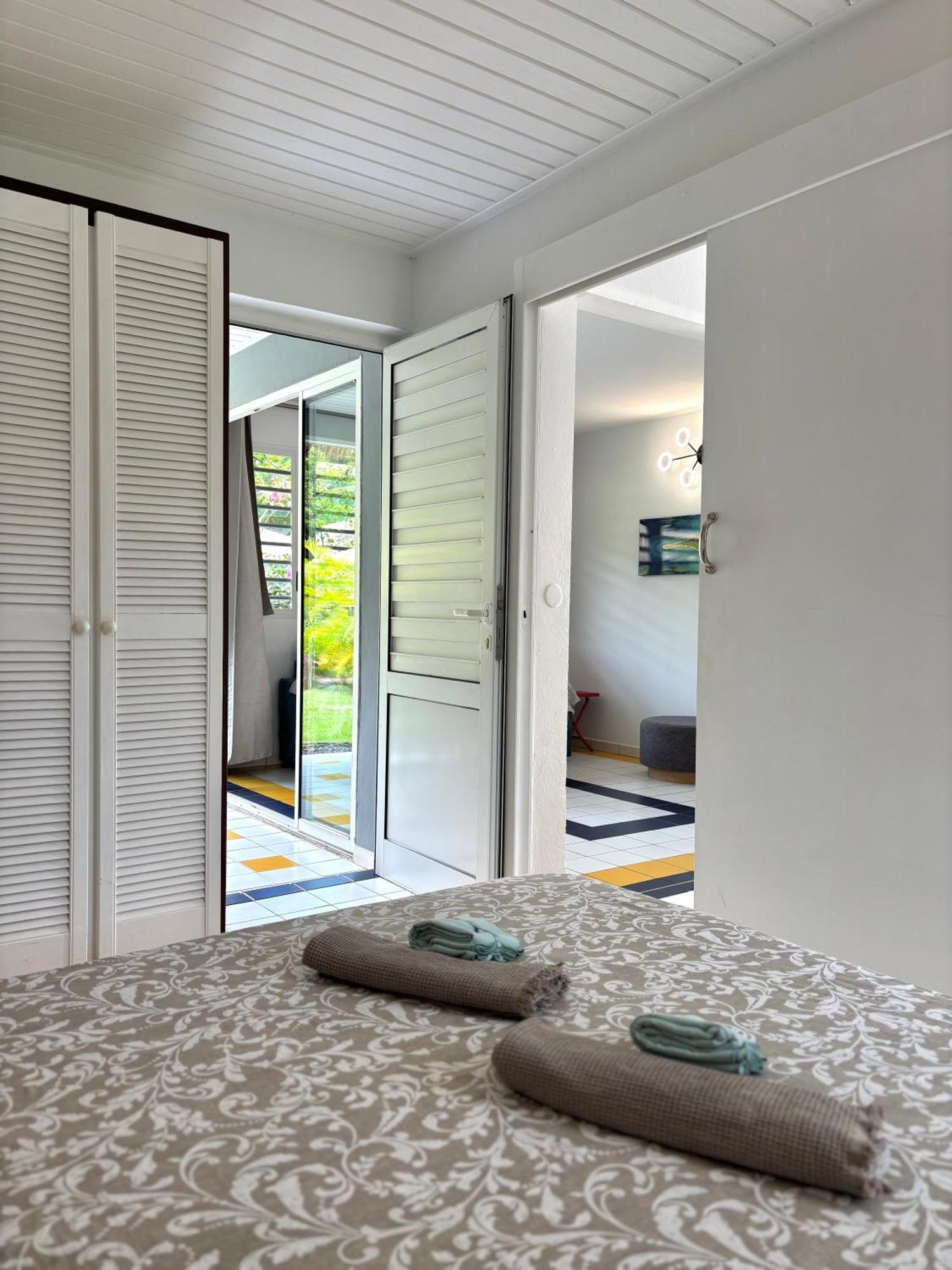 La Ruche De Maia - Blue Dream Beach - Piscine - Jardin - Plage Grand-Bourg  外观 照片