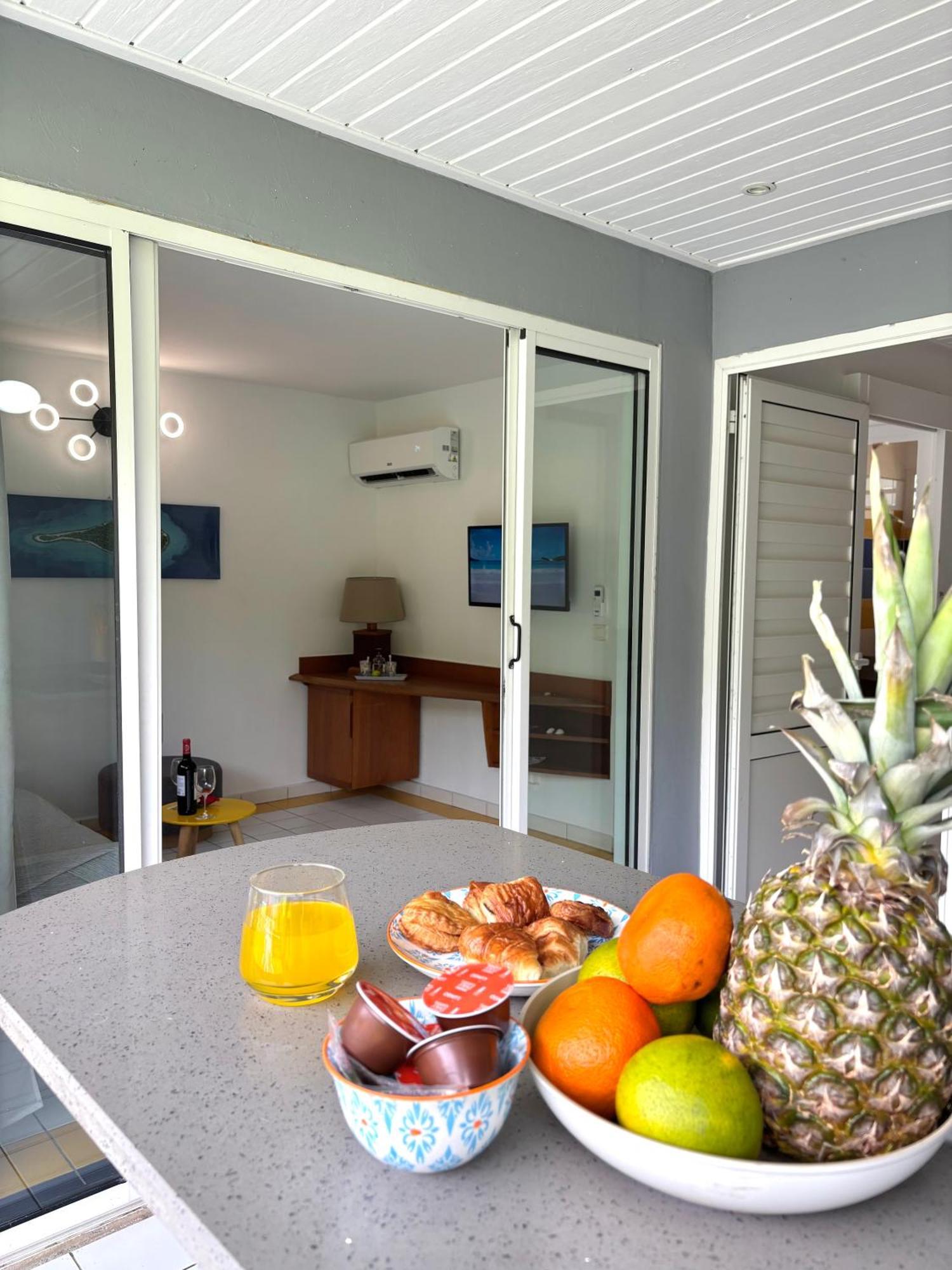 La Ruche De Maia - Blue Dream Beach - Piscine - Jardin - Plage Grand-Bourg  外观 照片